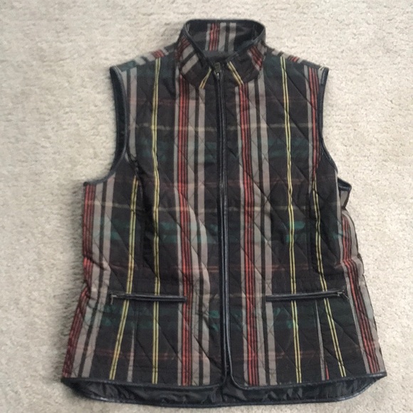 Women’s Talbots Medium Brown Plaid Quilted Vest - Picture 1 of 2
